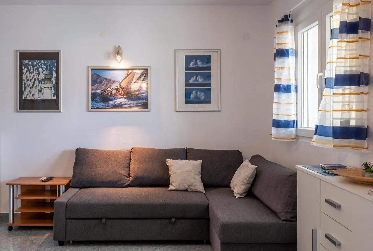 פג Apartment Tiam