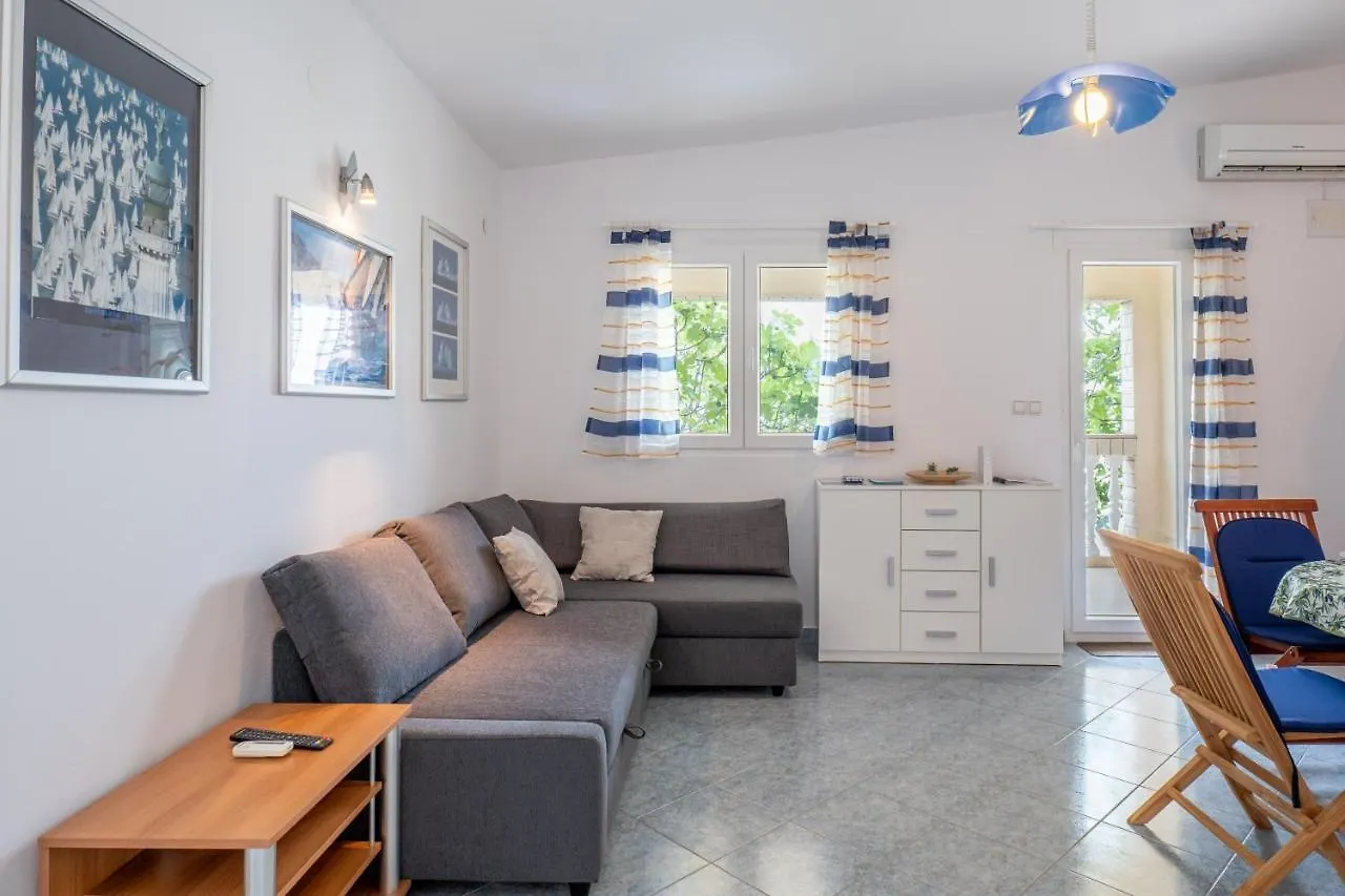 פג Apartment Tiam